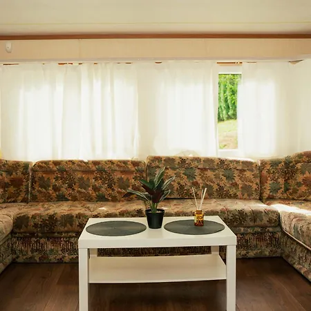 Na Mazurach Nad Stawem Z Jacuzzi